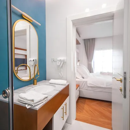 Sunrise Hotel Venus