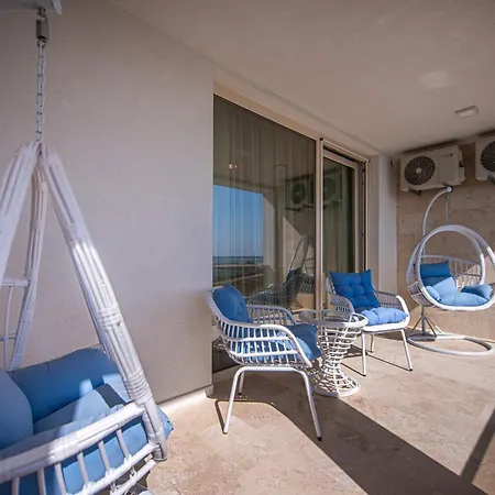 Sunrise Hotel Venus